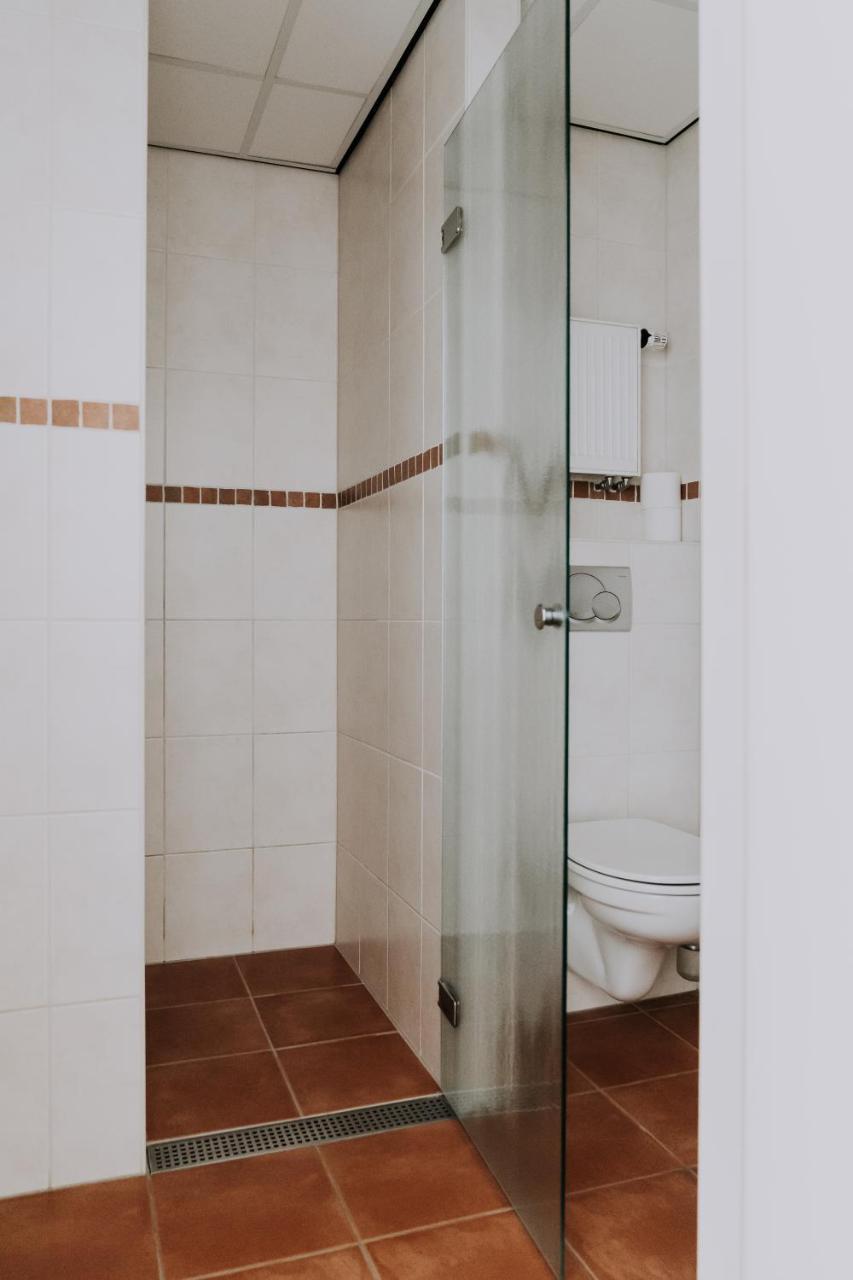 Hotel De4Dames Ширмониког Екстериор снимка